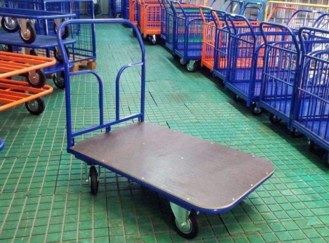 Все что нужно знать о складских тележках Все что нужно знать о складских тележках