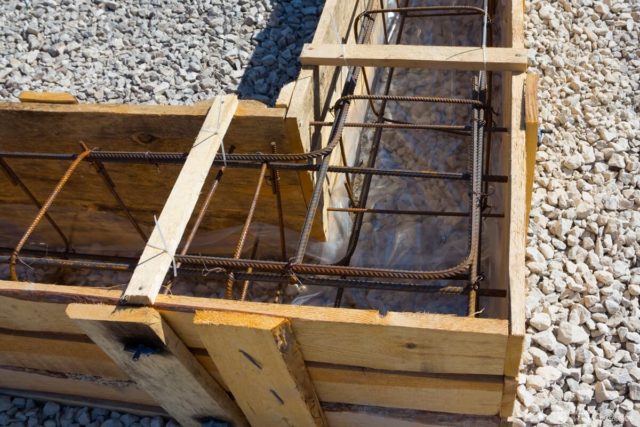 Правильное армирование углов фундамента