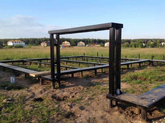 Строительство гаража на винтовых сваях