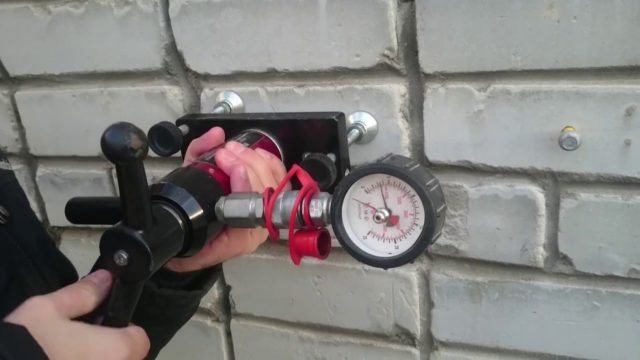 Как рассчитать анкерные болты на выдергивание из бетона?