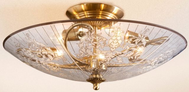 Люстра для кухни: разновидности и рекомендации по выбору