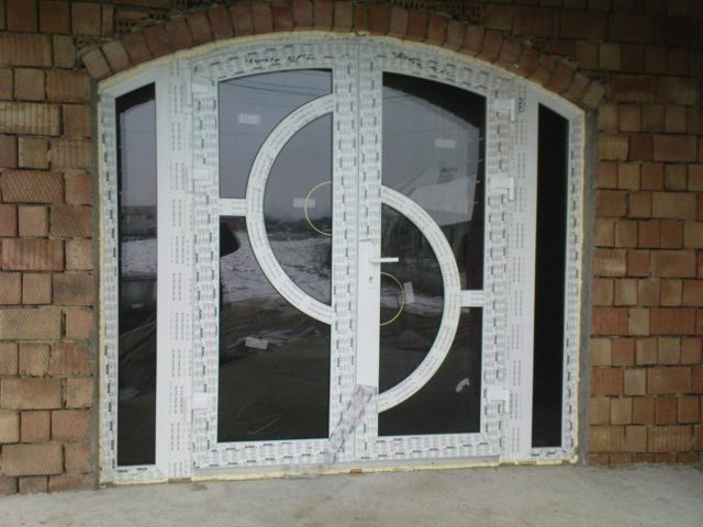 Входные двери в частный дом: фото, виды, материалы и как выбрать