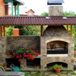 Мангалы и барбекю для дачи: фото, различия, модели 2019