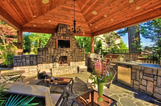 Беседки с печкой, мангалом или барбекю: фото и виды печей