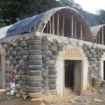 Дом из старых шин: фото, проект, строительство, особенности