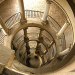 Какие самые необычные лестницы в мире?