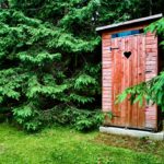 Дачный туалет своими руками: просто и быстро